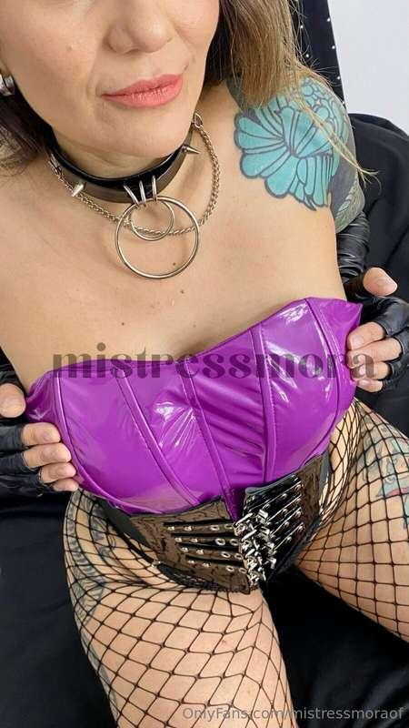 Prepare your cock for my dirty and dominant mind😏⛓️💦👠