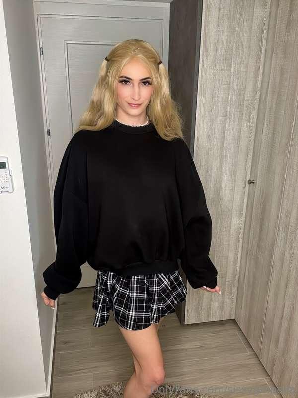 Cute and cozy fit at home 🙈