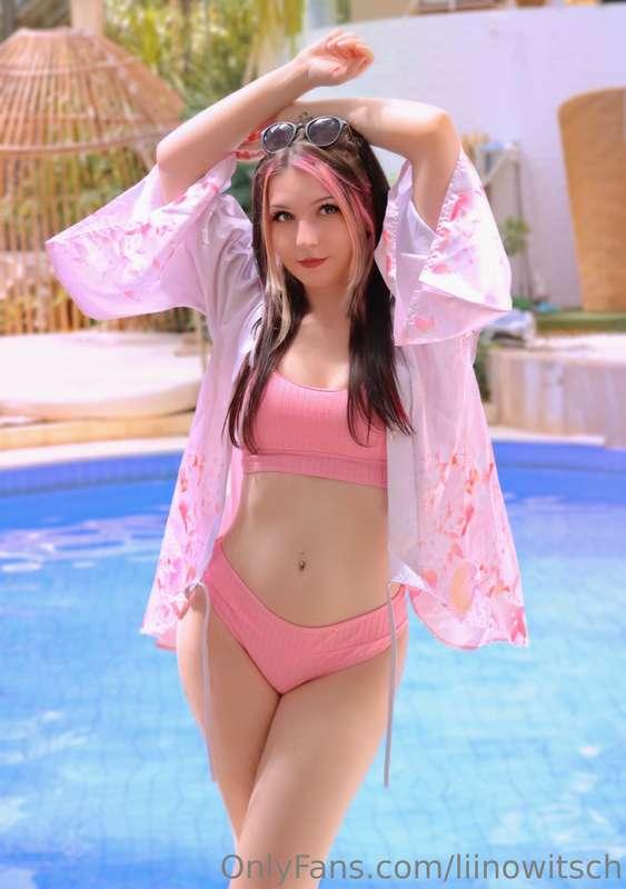First HD Pool pics 👀💗
