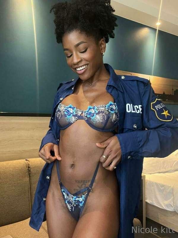 This Pic is from the next B/G scene that i will release here..