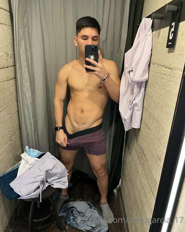 Quién me termina de quitar el bóxer? 😈🔥