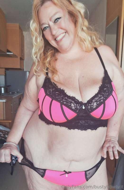 bustybbwbrit main image