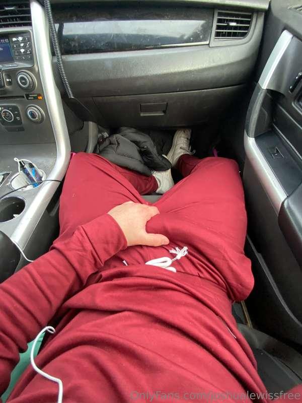 What would you do if were in the car? 💦