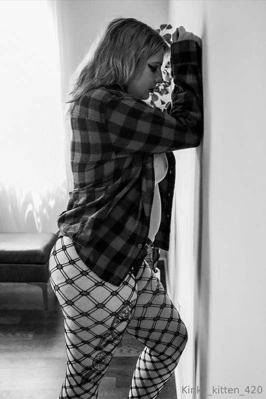 Part one of my professional photos

Part two ~ https://onlyf..