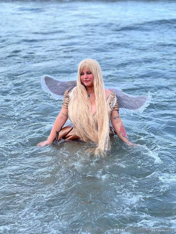No te atreves a vestirte de angelito en la playa y que todos..