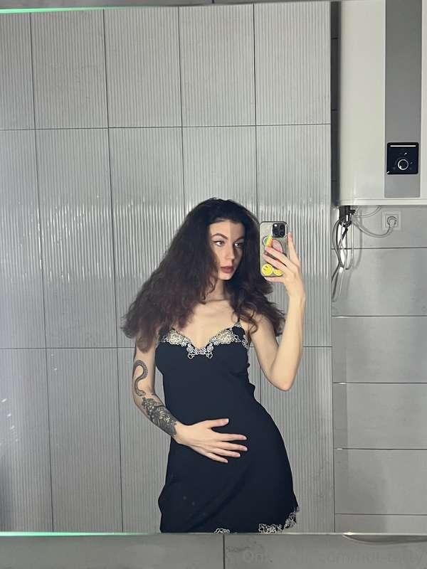 Ready to conquer the world with my beauty ! 😍 And how do you..