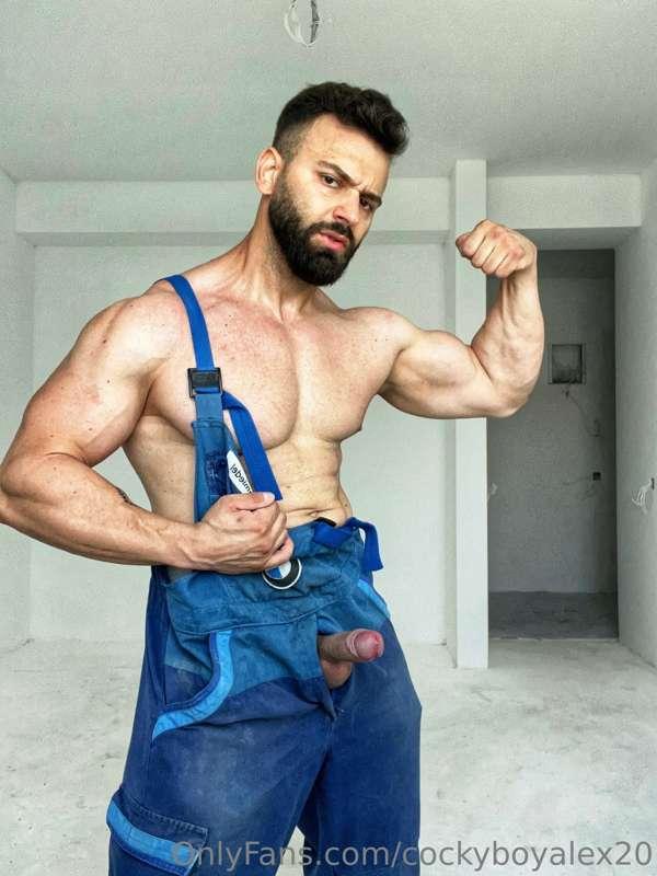 Do you need a handyman⁉️😈