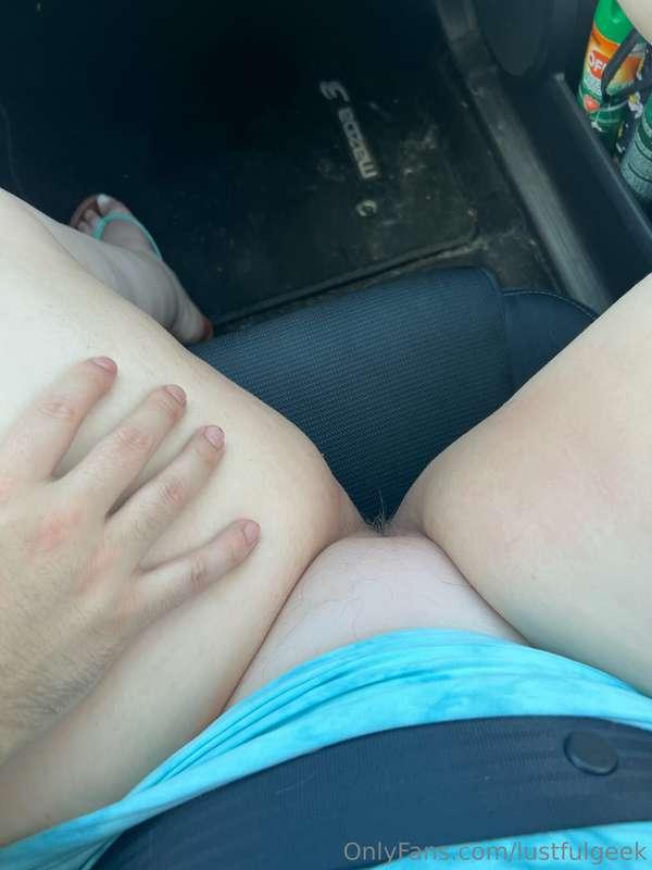 lustfulgeek image #0