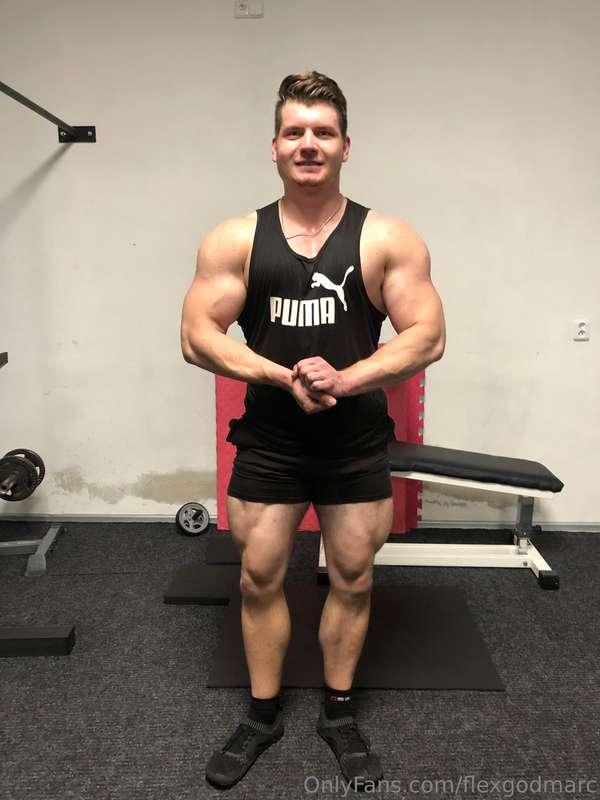 My peak offseason look around 110kg i am looking forward how..