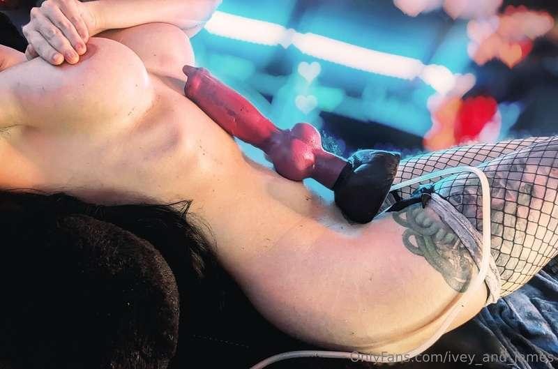 Rex Knots my Asshole  Rex XL Bad Dragon Toy   I take his thr..