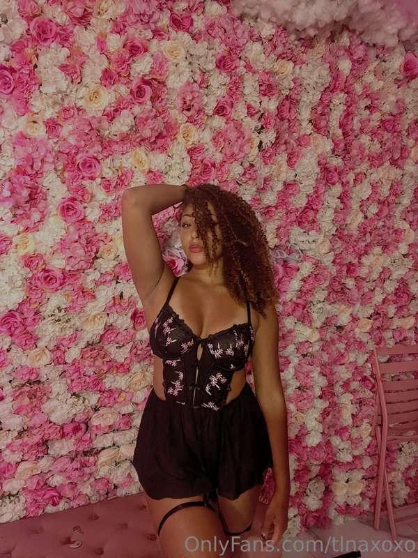 🌸 DROP YOUR CONTENT SUGGESTIONS IN THE COMMENTS 🌸

I’m addin..