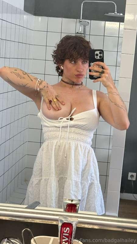 badgalhailey image #1