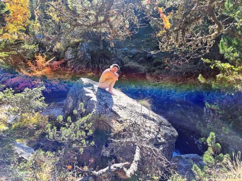 Outdoors and autumn call for naked body and beautiful colors..