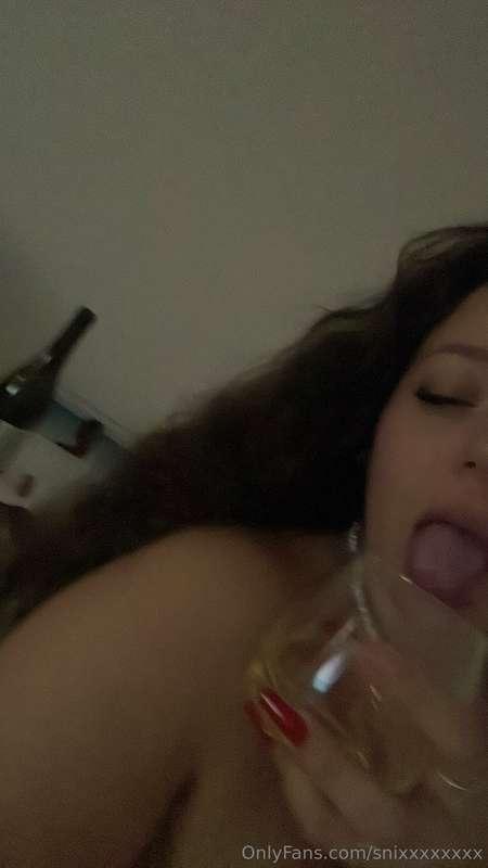 מי רוצה להיות העבד הקבוע שלי??? 
תפנו אליי בפרטי 
2 המעריצים..