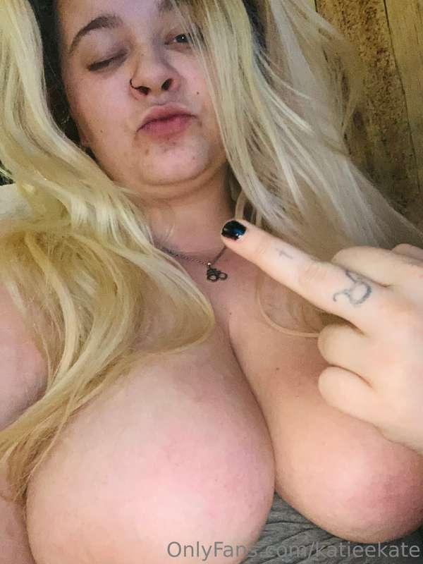 Want my attention? Show me. 🤷🏼‍♀️

✨ There’s a tip option fo..