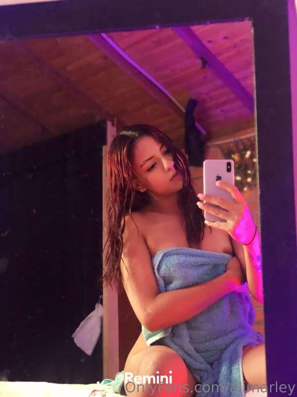 Freshly showerd and ready to get fucked 😈