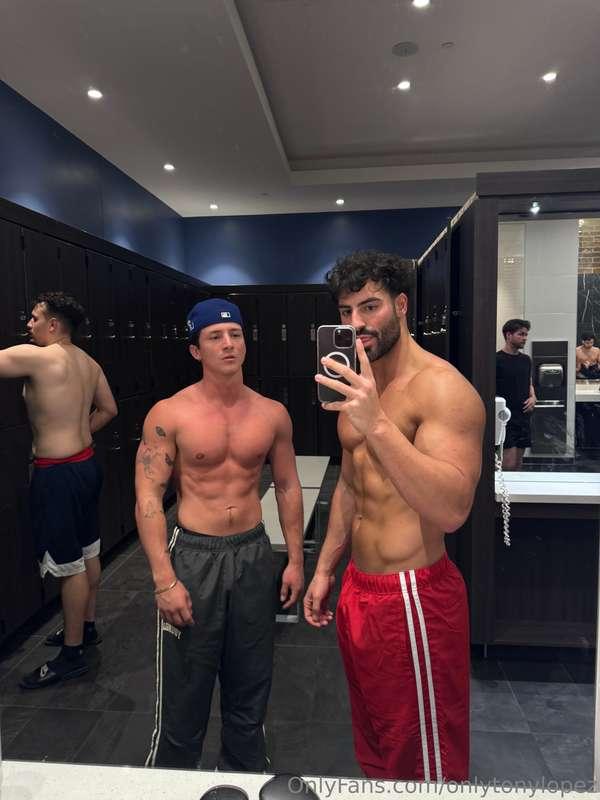 Swol bois @xonicobaby