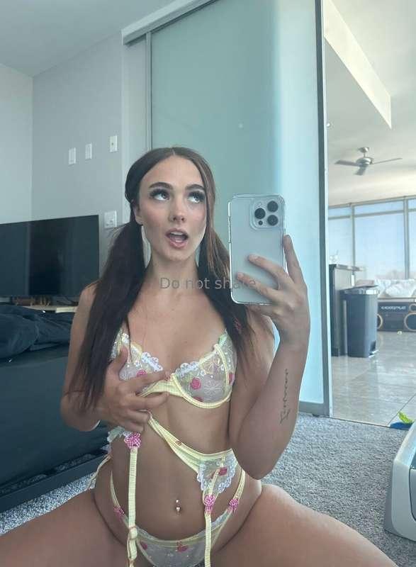 where do you wanna touch me? 😼