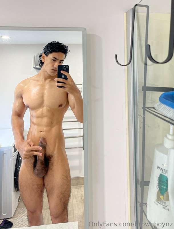 Good morning just had a shower now I am gonna try reply and ..
