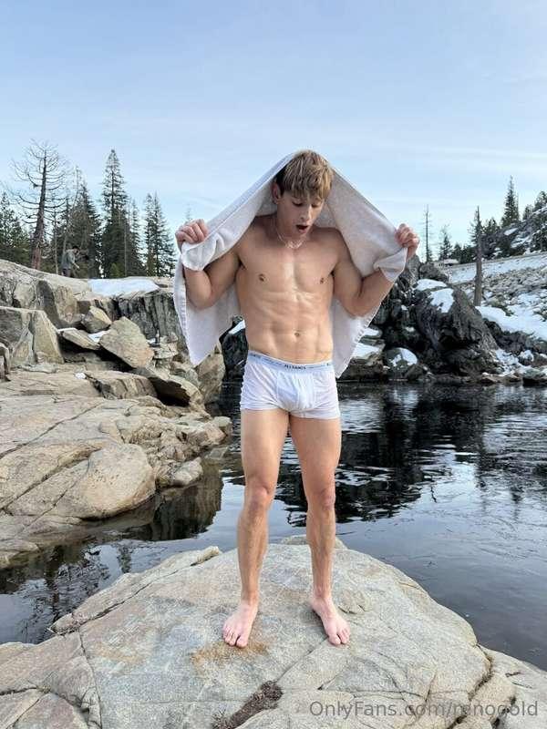 Post polar plunge body ---------> swipe to see me freeze my ..