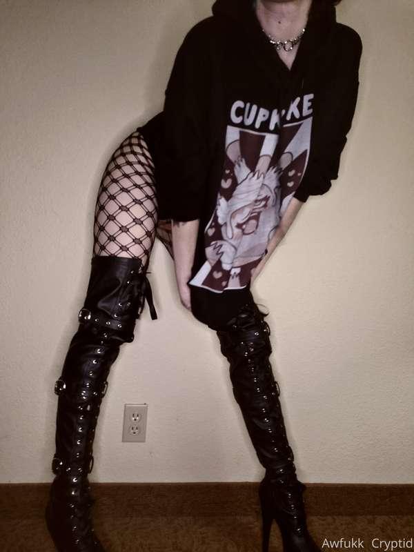 Hi bbs💋I love these boots 😍 dont you?