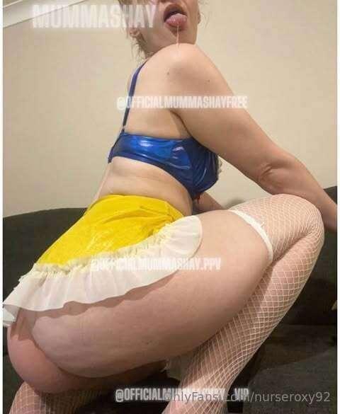 𝐌𝐔𝐌𝐌𝐀 𝐒𝐇𝐀𝐘𝓡𝓸𝓼𝓮𝓼 𝓪𝓻𝓮 𝓻𝓮𝓭.. 𝓥𝓲𝓸𝓵𝓮𝓽𝓼 𝓪𝓻𝓮 𝓫𝓵𝓾𝓮.. 𝓘’𝓵𝓵 𝓶𝓪𝓴𝓮 𝔂𝓸𝓾 𝓬..