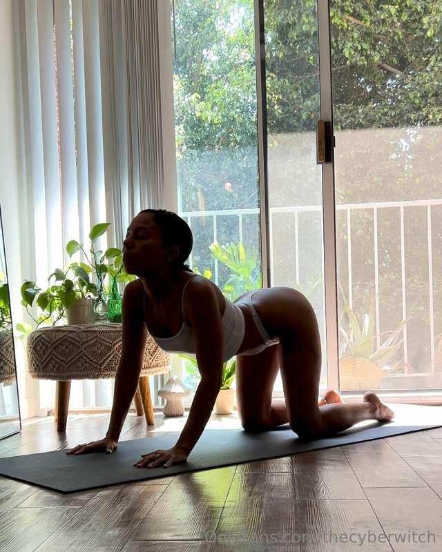 thecyberwitch image #0