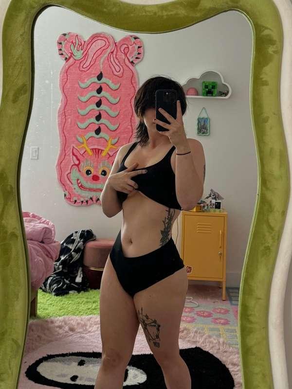 i wanna shoot some stuff this week but i dont know what :0 w..