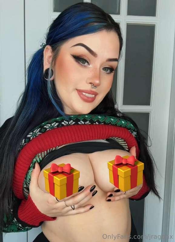 ***STOP SCROLLING*** 🎁 going to send an **entire set** for *..