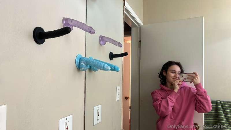 My house is full of sluts lol😂