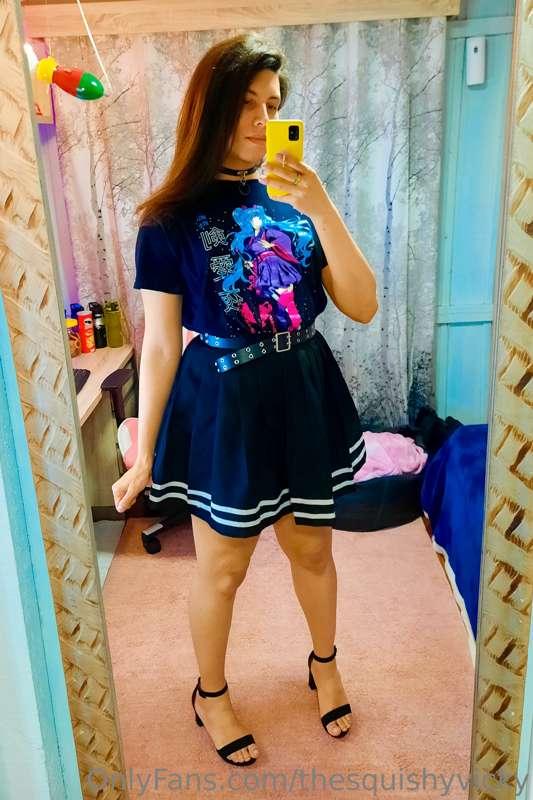 Rocking my new high heels!! Hehe 
One of you guys gave them ..
