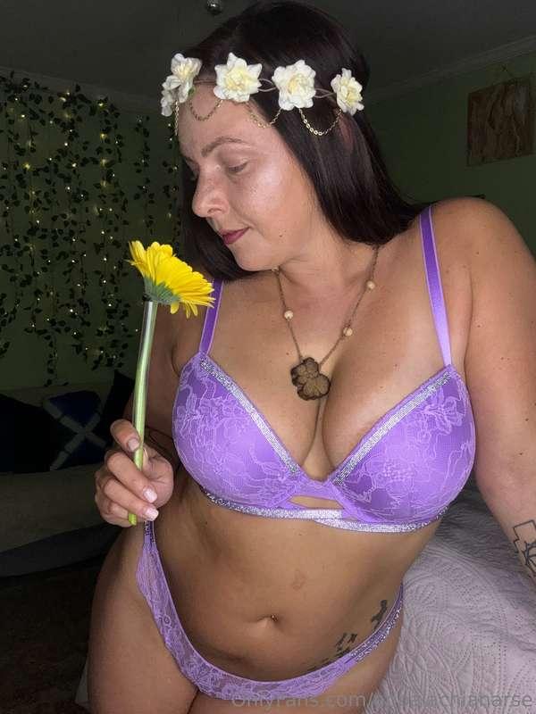 Sniff sniff 😌🌸☮️