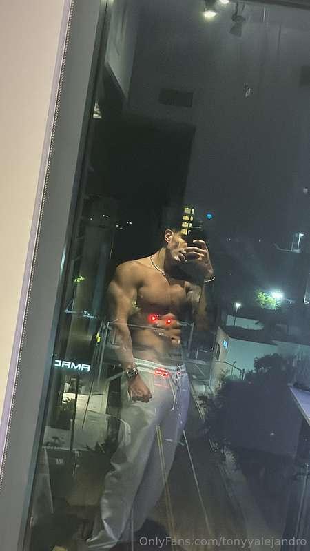 I'm alone and ready for anything right now 💦