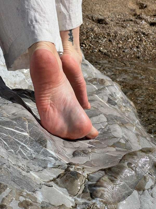 emily_sweet_feet image #3