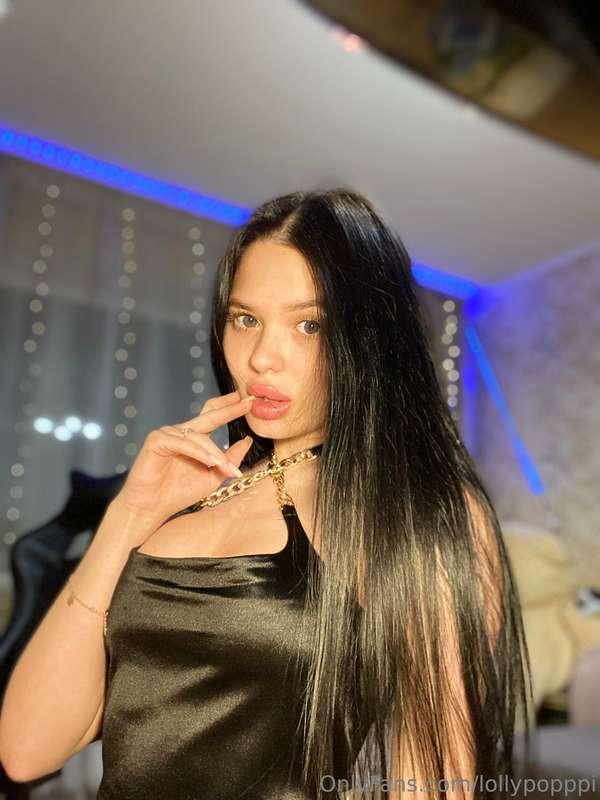 I know I can be different 🔥🔥Today, in silk and gold, with a ..