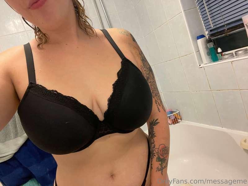 Need a seeing to😋