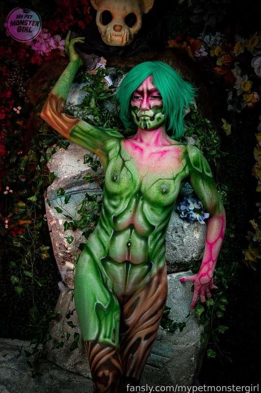 mypetmonstergirl image #4