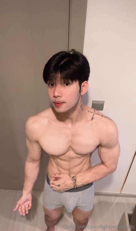 ใน onlyfan นี่สามารถทักคุยกับผมได้นะครับใครเหงาๆอยากคุยเล่นห..
