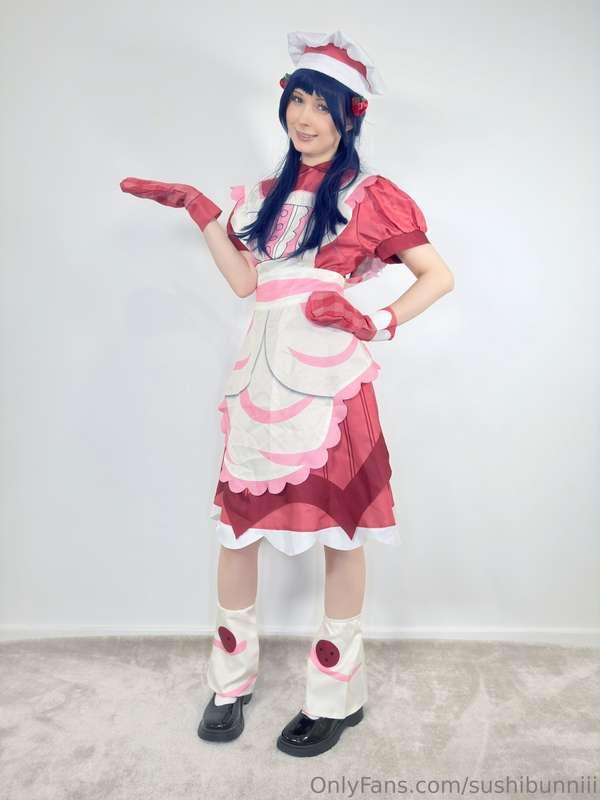 "What kind of sweets do you like? I'll make some for you! I'..