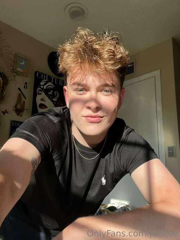 an “innocent” selfie 😉