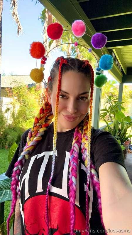 Getting ready for EDC!! The biggest electronic music festiva..