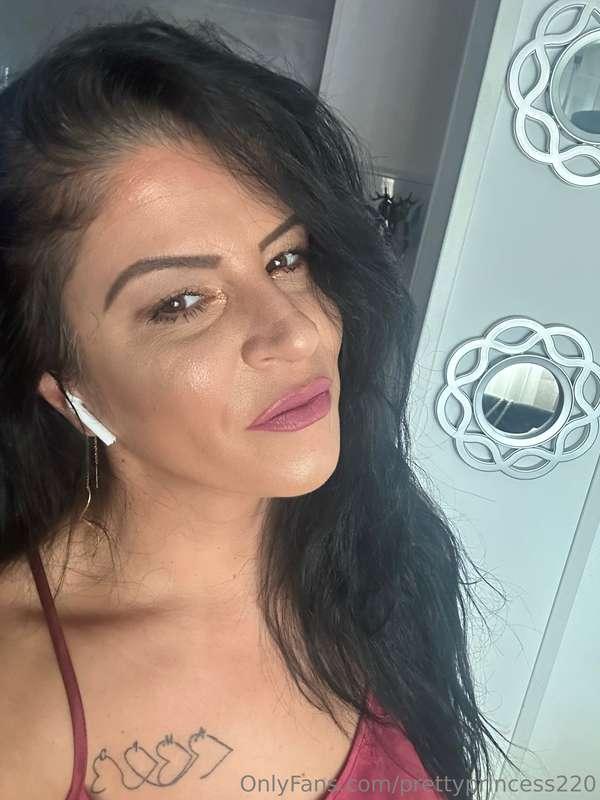 Hello loves!!! 😘I want to thank you for always being by my s..