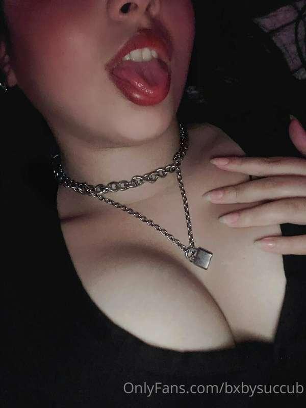 Me being a good girl cuz craving to ask getting chocked as a..