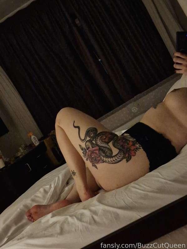 buzzcutqueen image #9