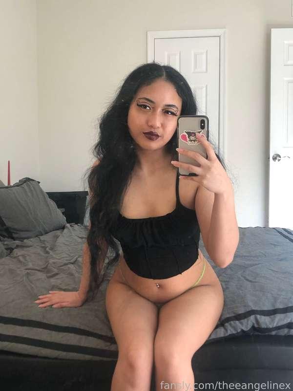 theeangelinex image #2