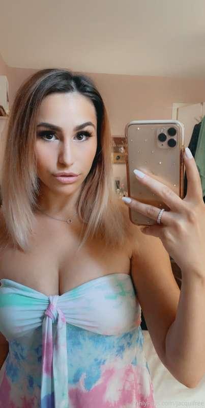 Send me a message, looking for horny chatters 😘 Tips bump yo..