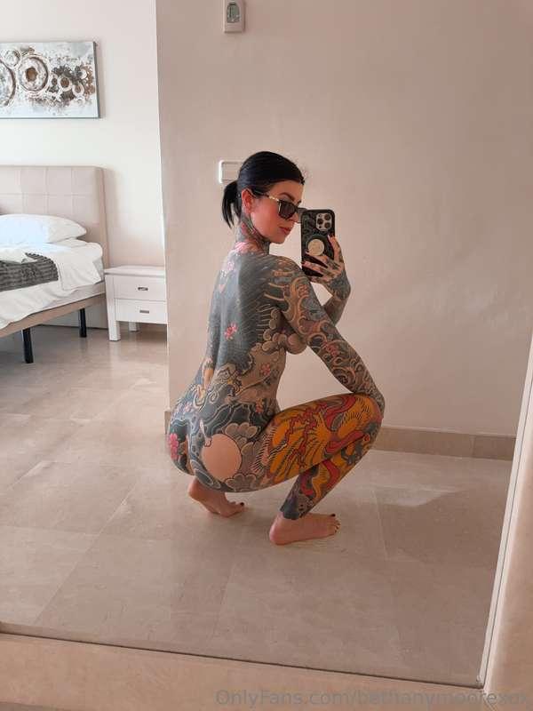 wanna bite?🍑