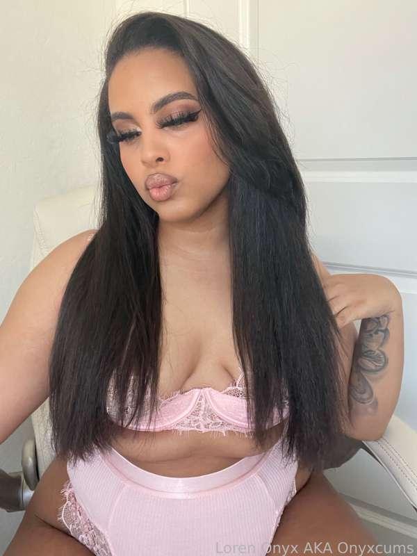 I like to think I am a sweet, nerdy girl with a very naughty side

✎ #nerdy #ebony #cute #pokemon #exotic #bigass #gamer #reader #brunette #fyp
 