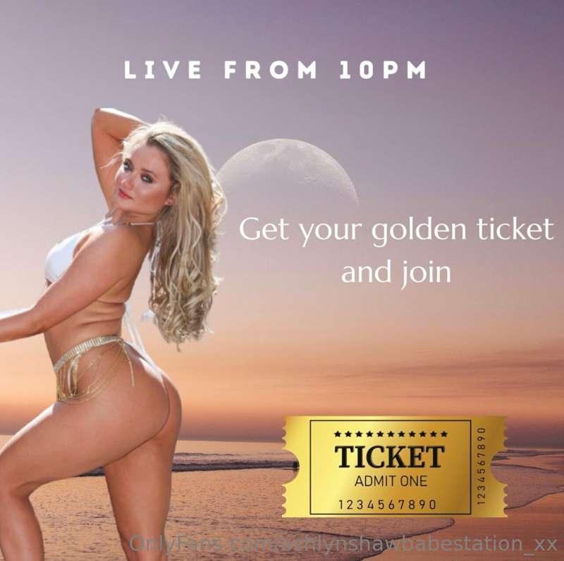 I’m going live on here - on my ONLYFANS RIGHT HERE at 10pm l..