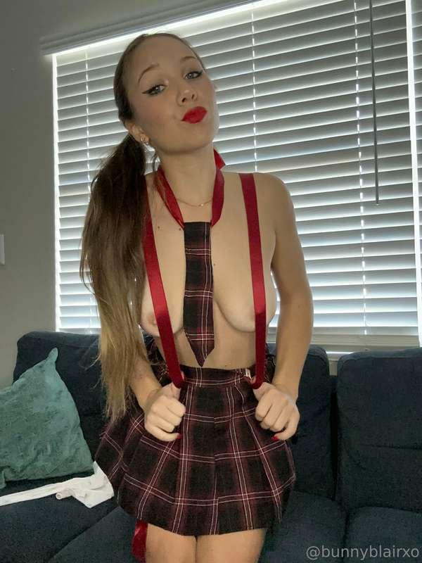 will you fuck me in my uniform baby?👉👈😈